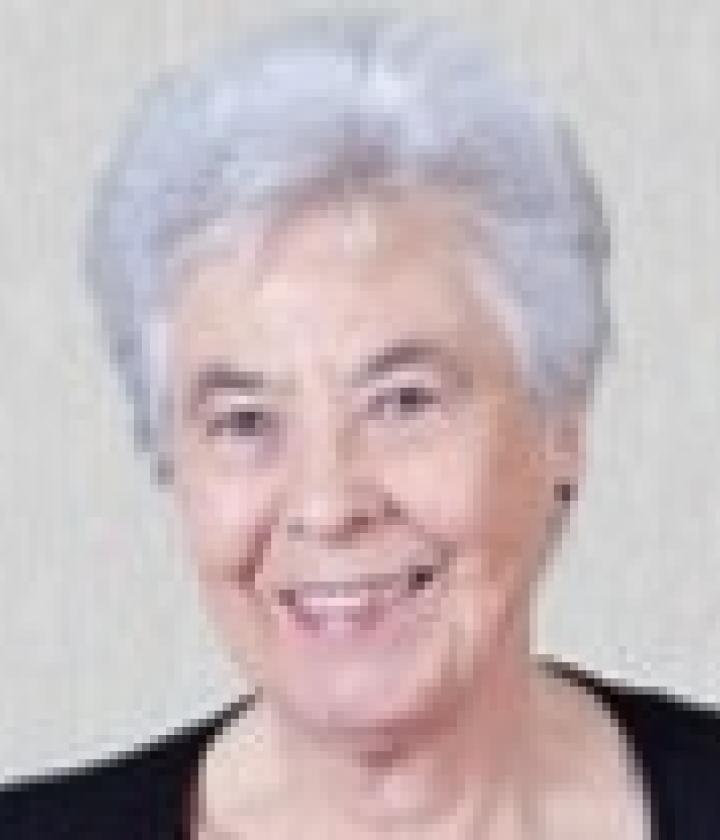 Photo of Helen McKinnon