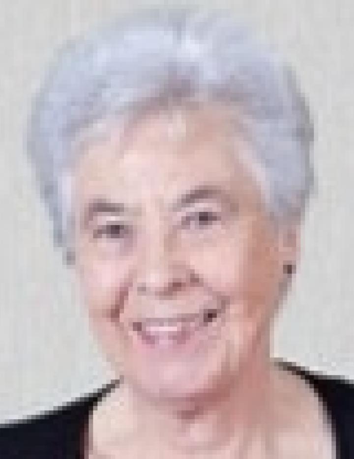Photo of Helen McKinnon