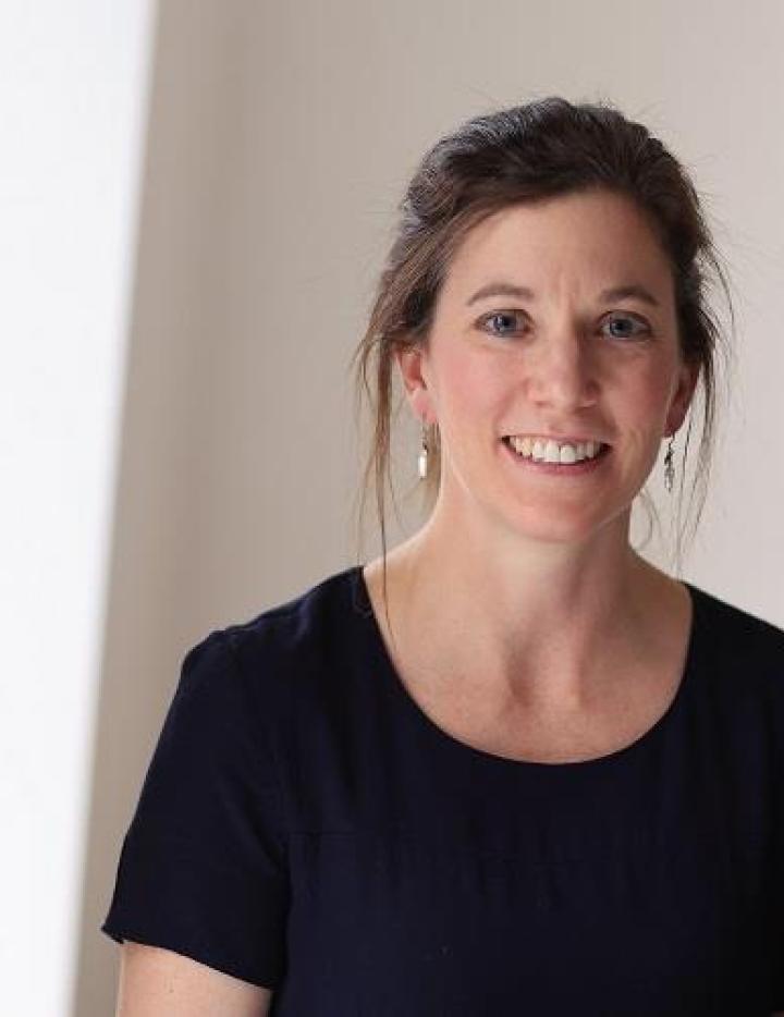 Photo of Laura Minard